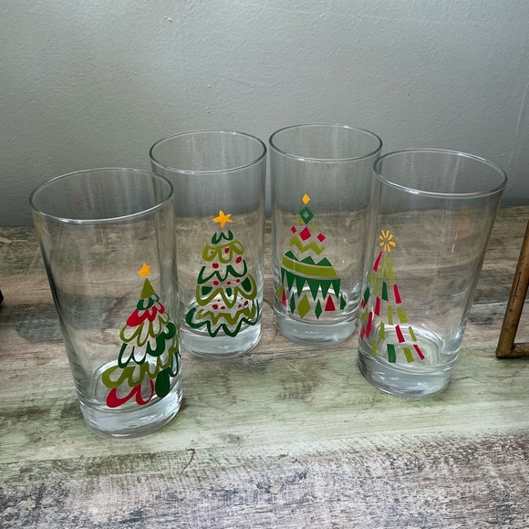 Vintage Crate&Barrel Holiday Christmas Holliday Season Tree Glasses Set Of 4 - Picture 1 of 9